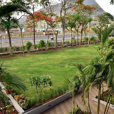 Caves County Resort Malegaon Exterior photo