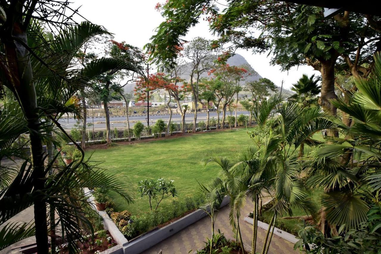 Caves County Resort Malegaon Exterior photo